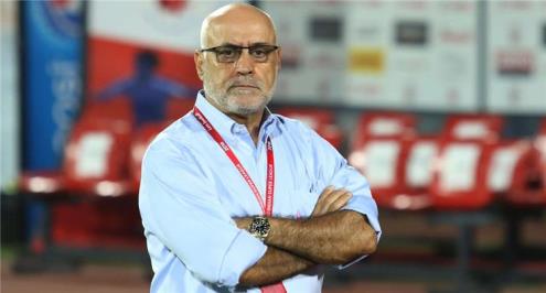  فينجادا: الأهلي الأقرب لحصد السوبر الإفريقي.. ومُحبط من إدارة الزمالك لهذا السبب